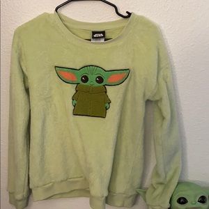 Baby Yoda pull over